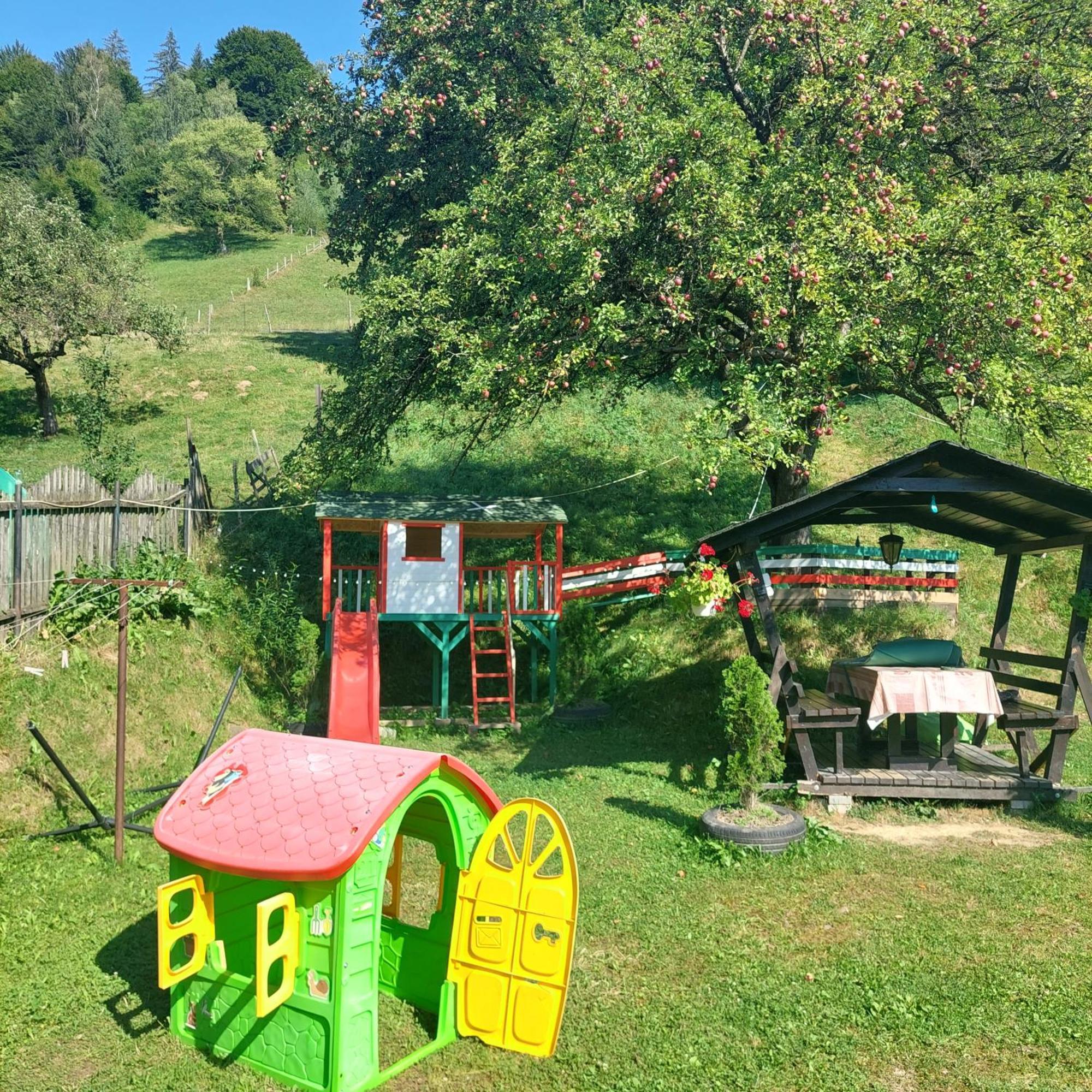 Apartament Laura Бран Екстериор снимка